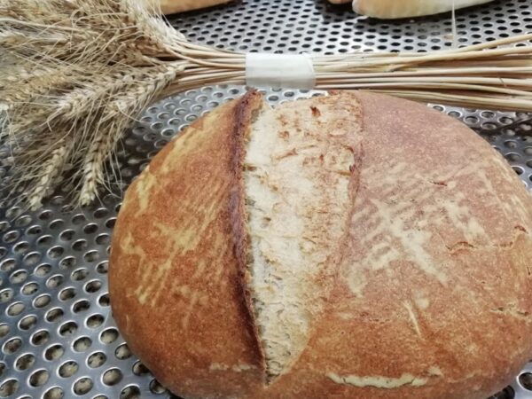 Ekşi Mayalı Arpa Ekmeği